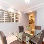 Quarto Em Casa Compartilhada 5 Min Da Esplanada