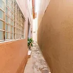 Quarto Em Casa Compartilhada 5 Min Da Esplanada