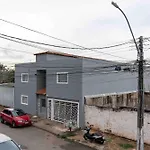 Quarto Em Casa Compartilhada 5 Min Da Esplanada